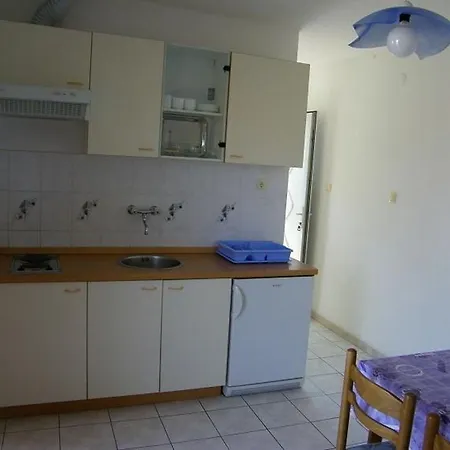 Fran - 30 M From Sea Apartment