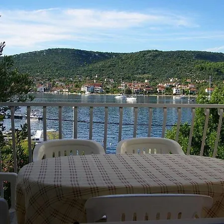 Fran - 30 M From Sea